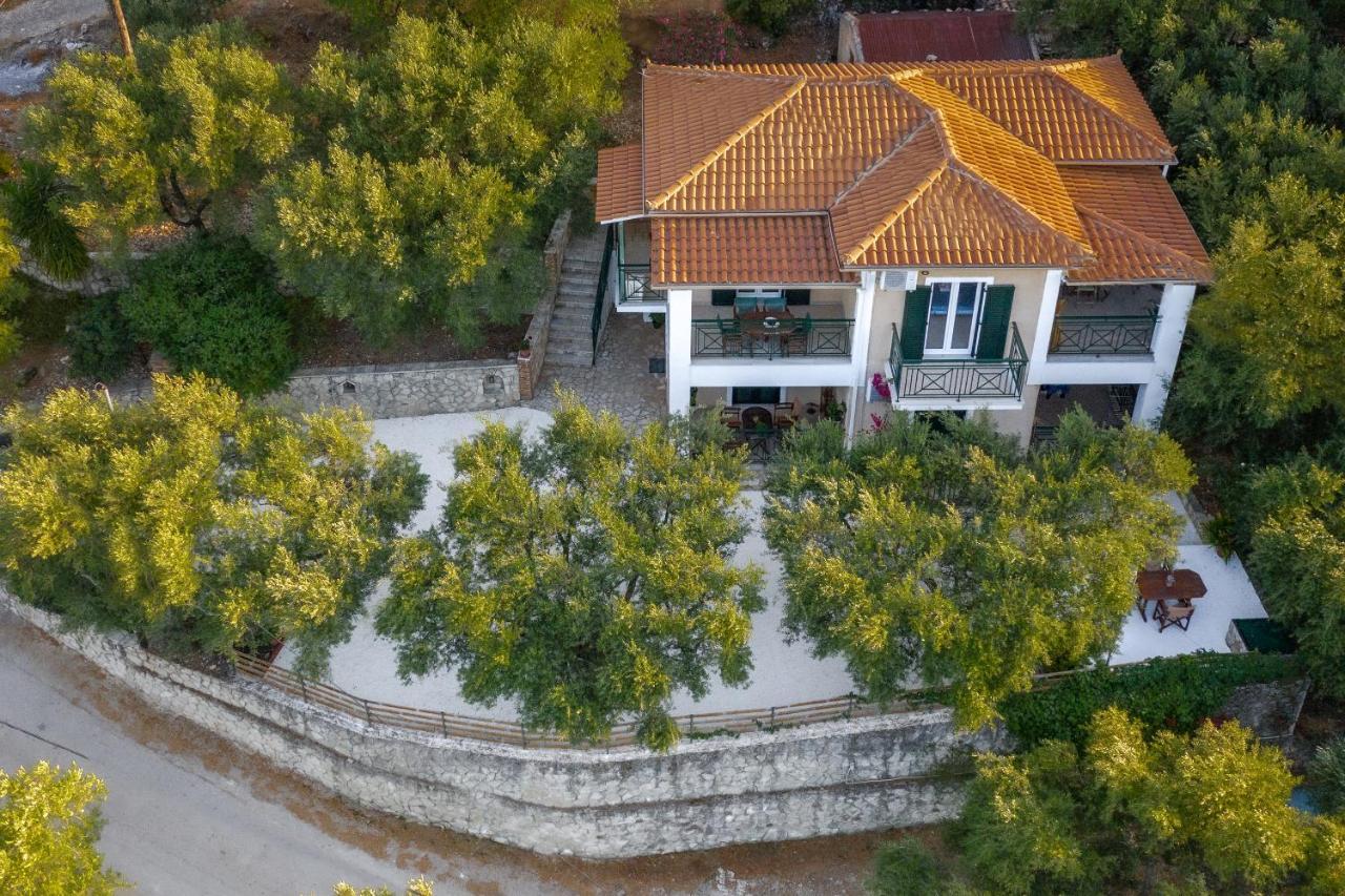 Keri Marathias Pavezzo Villa Exteriér fotografie