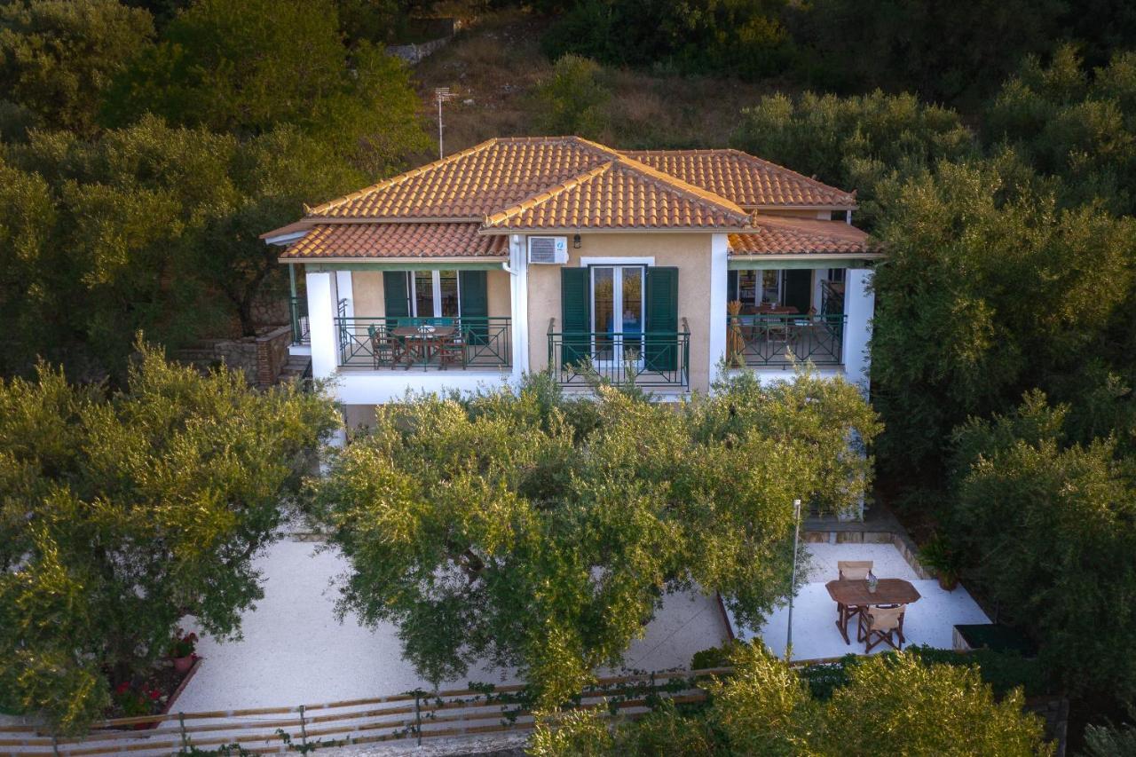 Keri Marathias Pavezzo Villa Exteriér fotografie