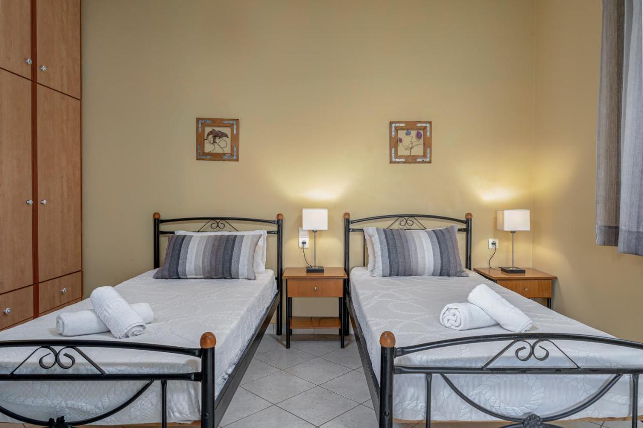 Keri Marathias Pavezzo Villa Exteriér fotografie