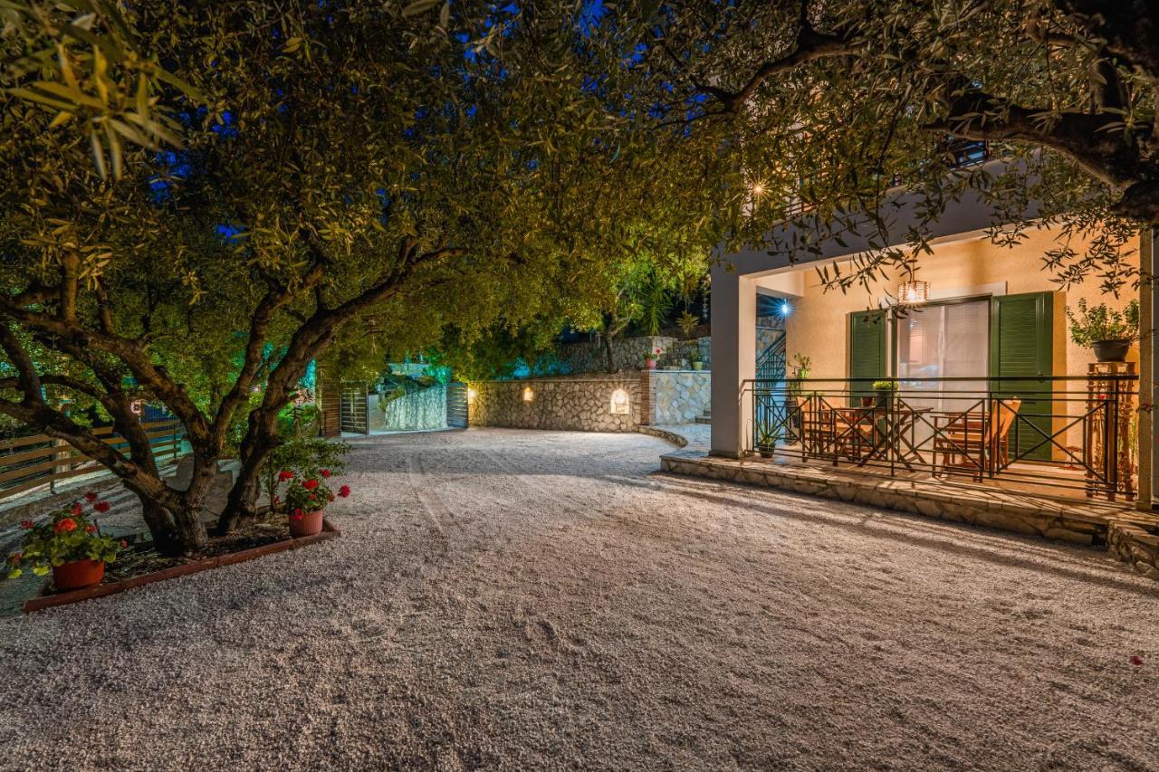 Keri Marathias Pavezzo Villa Exteriér fotografie