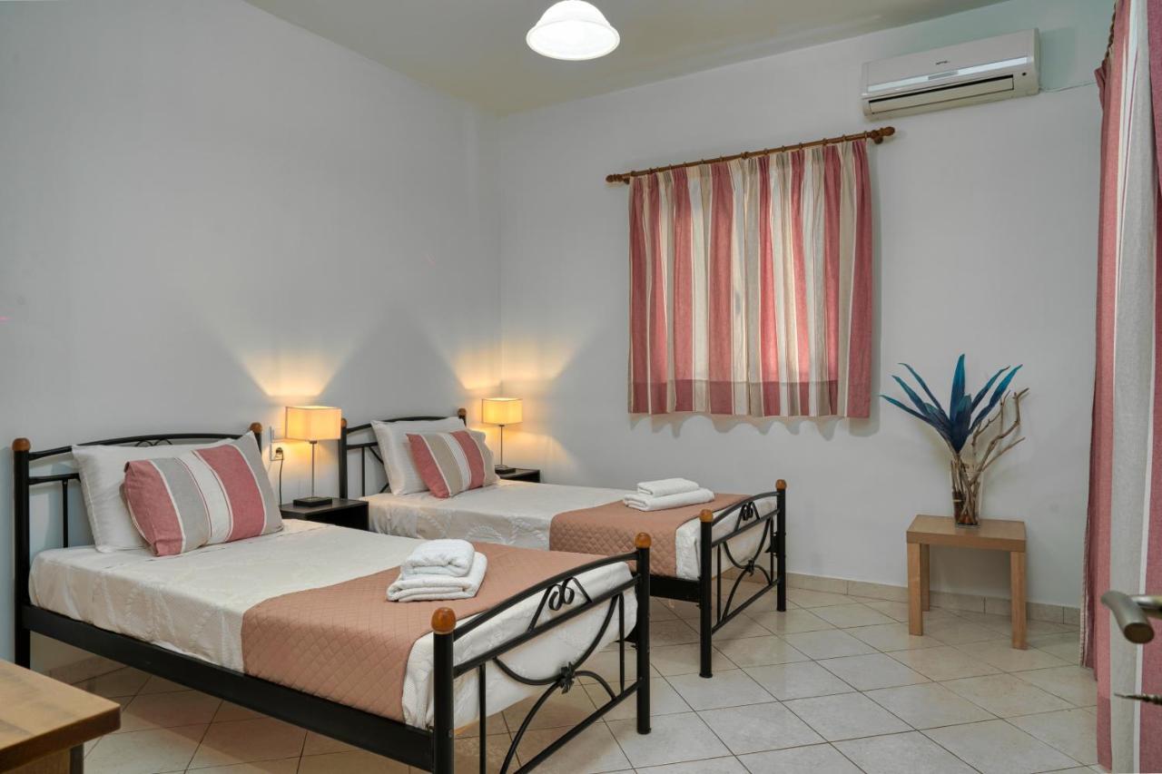 Keri Marathias Pavezzo Villa Exteriér fotografie