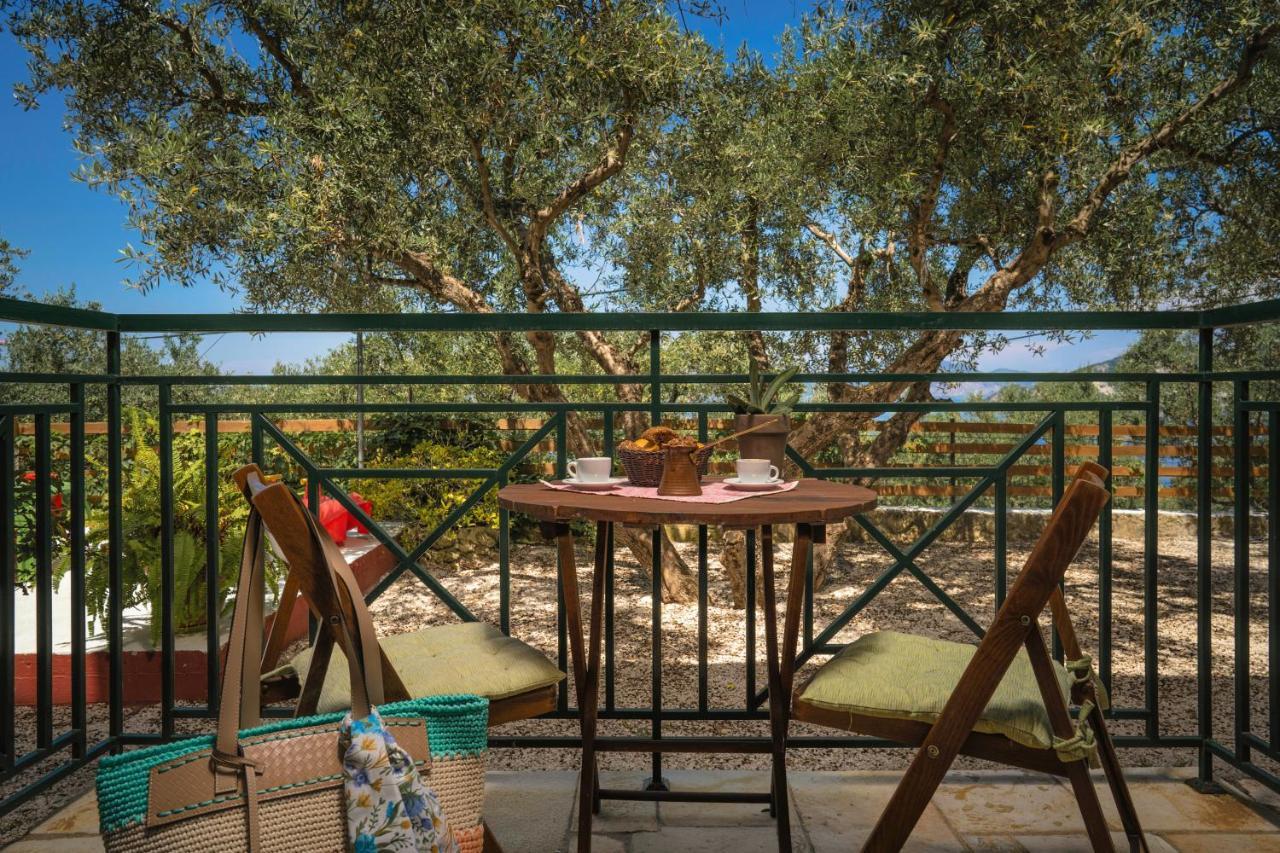 Keri Marathias Pavezzo Villa Exteriér fotografie