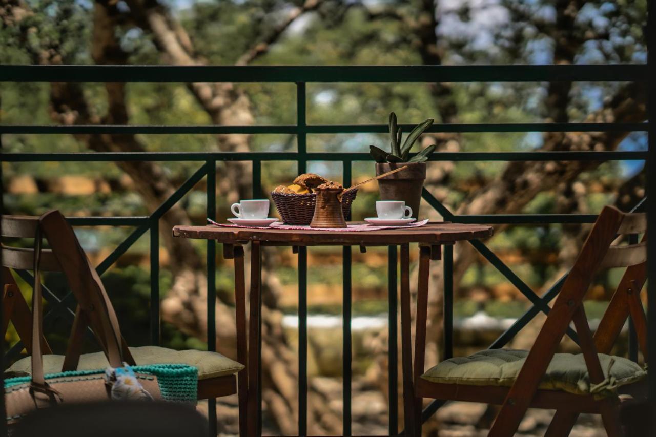 Keri Marathias Pavezzo Villa Exteriér fotografie